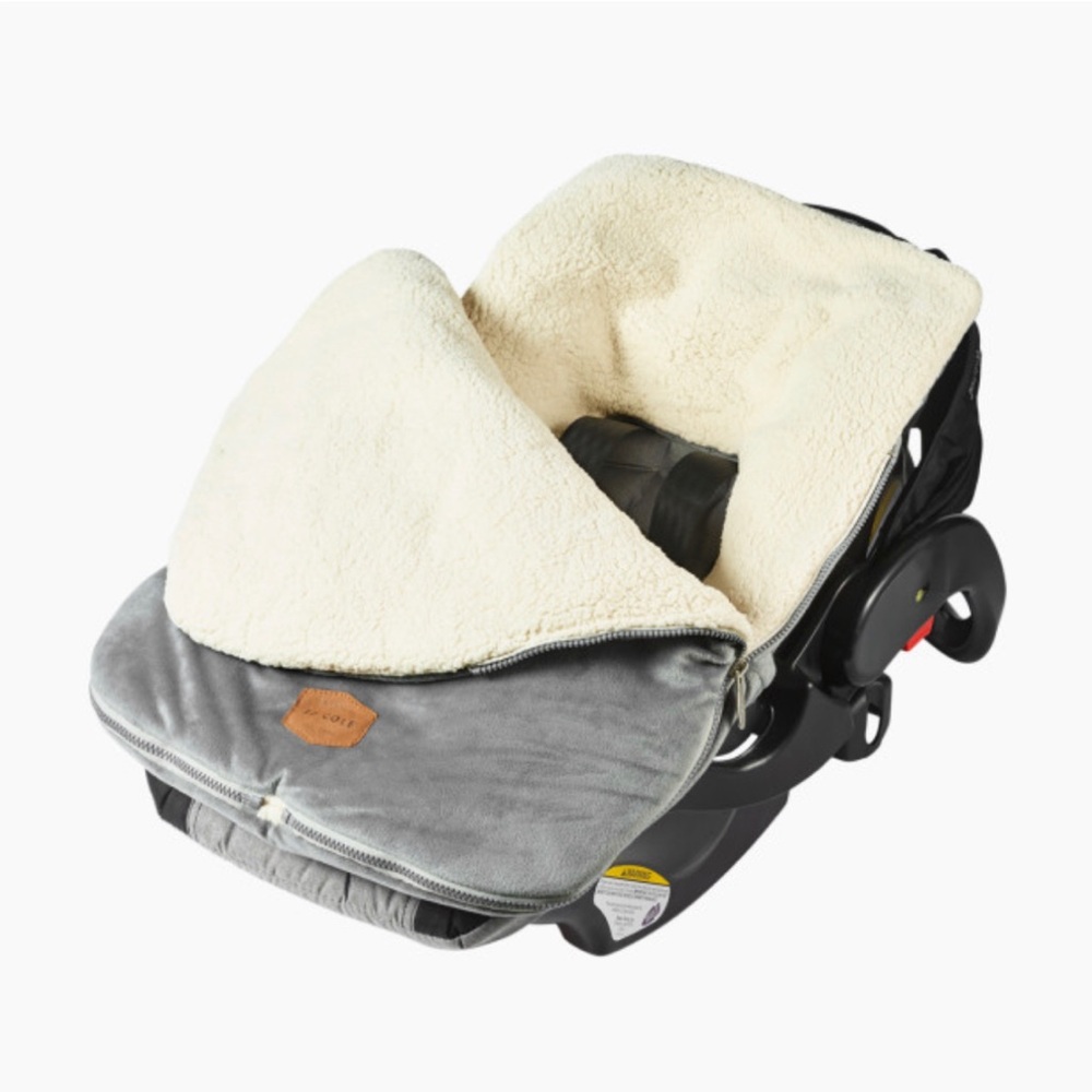 JJ Cole Original BundleMe Bunting Bag, gray, like new condition